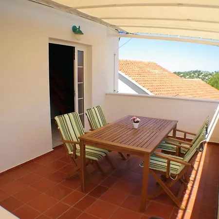 With A Parking Space - 12754