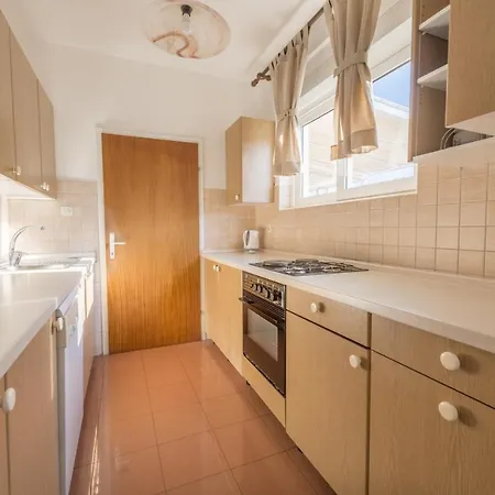 شقة With A Parking Space - 12754