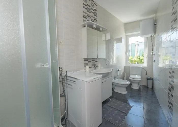 Apartman With A Parking Space - 12754 *