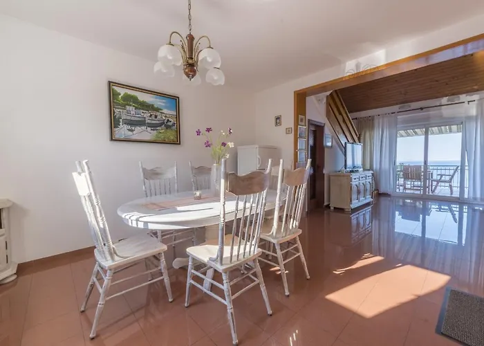 With A Parking Space - 12754 Apartmán