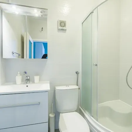 Apartament With A Parking Space - 12754 Murter