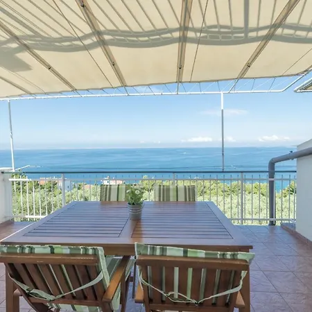 With A Parking Space - 12754 Murter