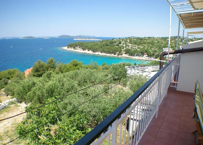 With A Parking Space - 12754 Apartamento Murter