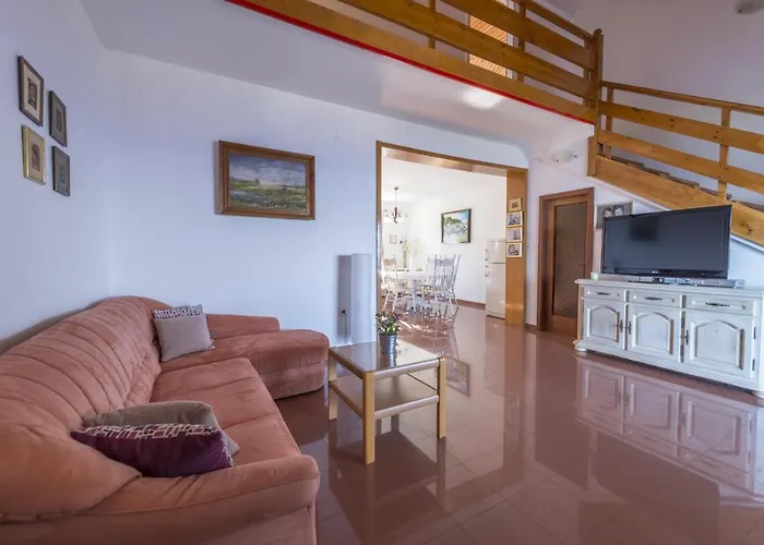 With A Parking Space - 12754