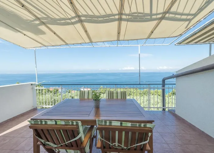 With A Parking Space - 12754 Murter